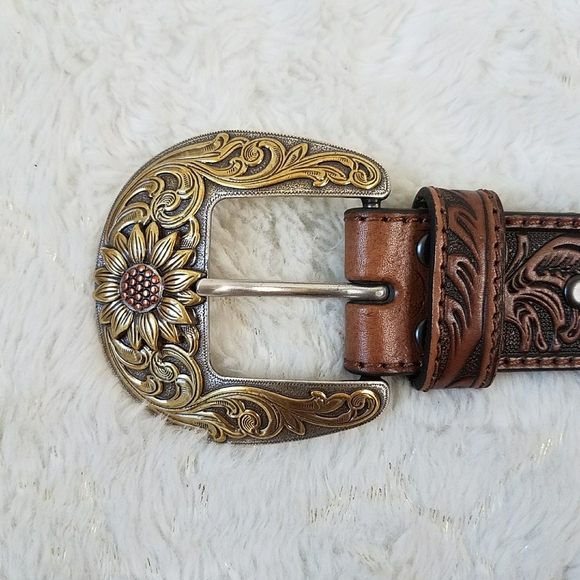 Ariat Daisy Tooled Leather Belt